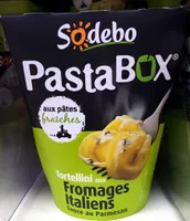 Tortellini aux fromages italiens sauce au parmesan