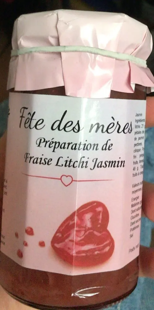 Preparation de fraise litchi jasmin