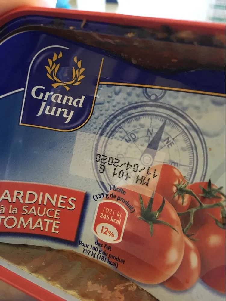 Sardines à la sauce tomate