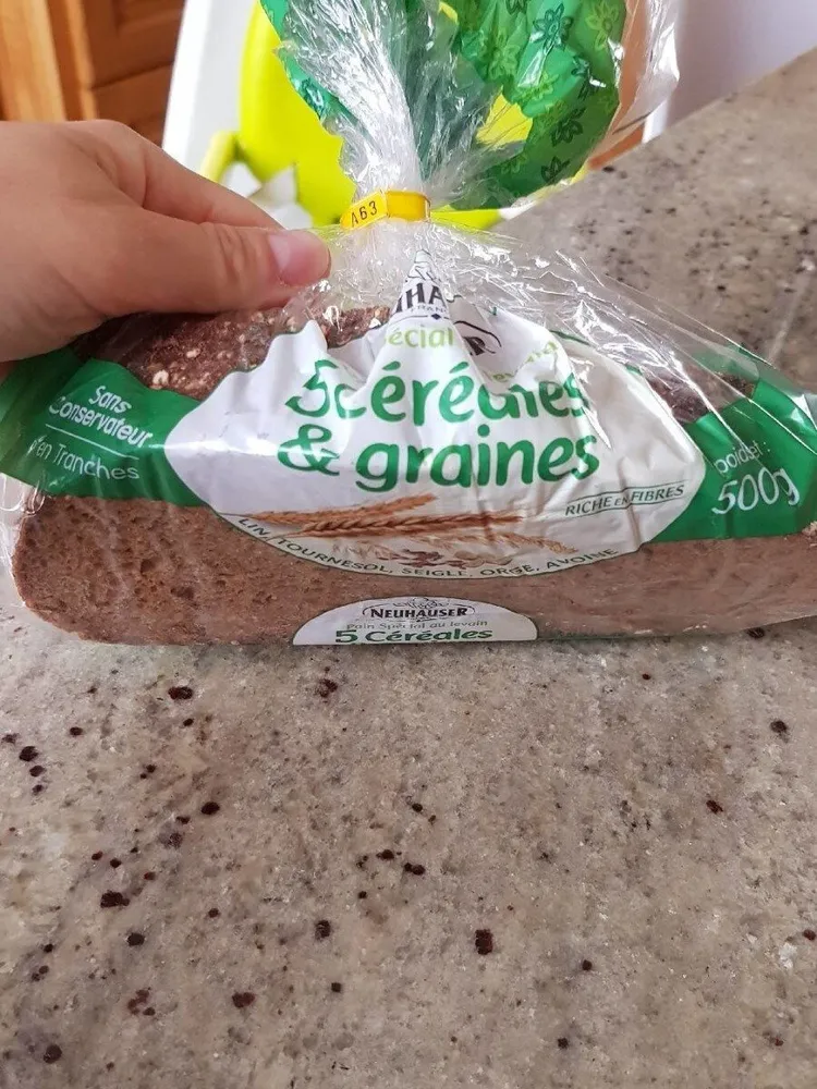 Pain spécial au levain 5 céréales et graines