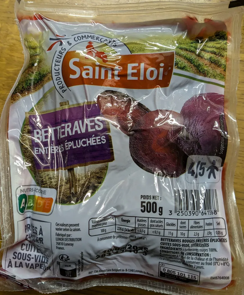 Betteraves entières épluchées