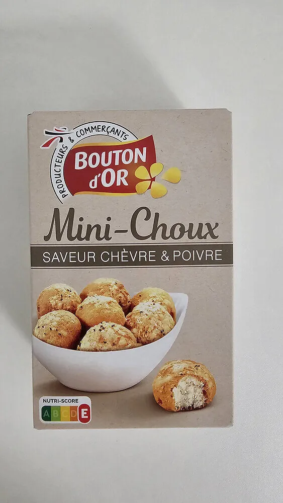 Mini-Choux saveur Chèvre et Poivre