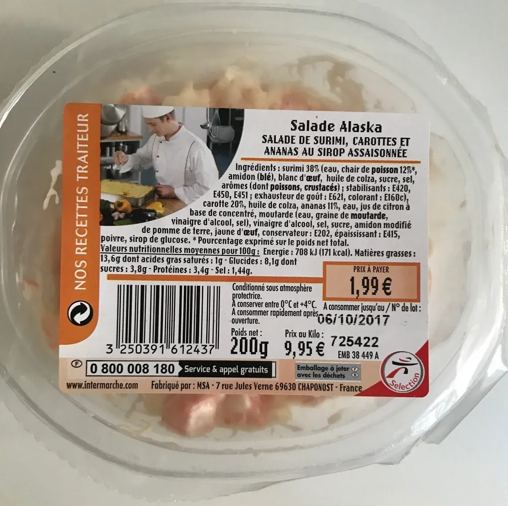 Salade Alaska, pates au surimi et ananas, la barquette de
