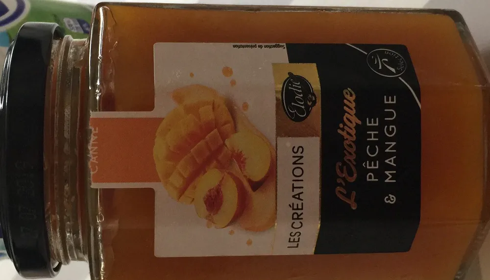 Préparation de pêche et mangue
