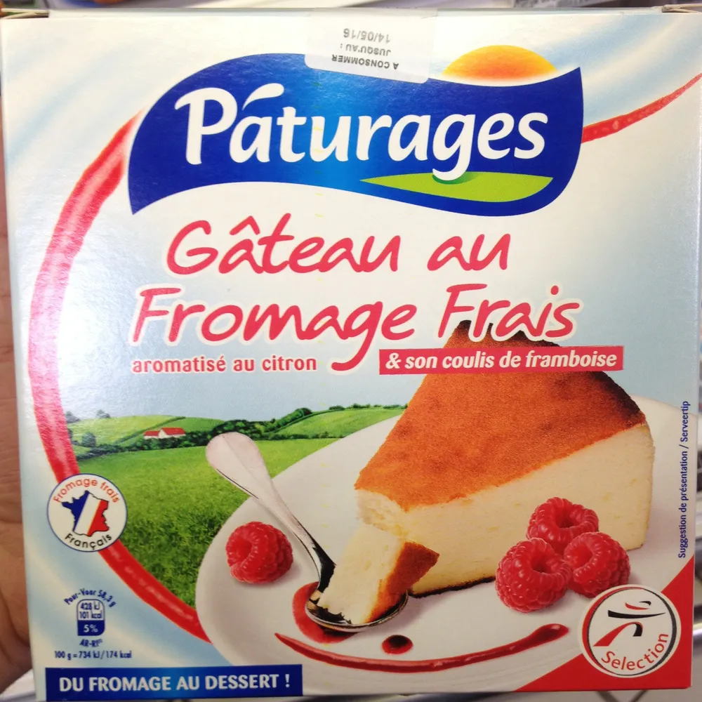 Gâteau au fromage frais & son coulis de framboise