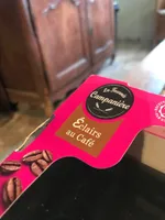 Eclairs au café