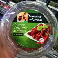 Antipasti tomates séchées au basilic