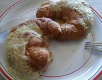 Croissant au jambon