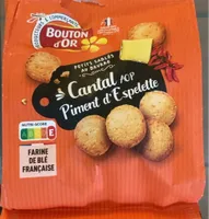 Petits sablés au beurre Cantal AOP et Piment d’Espelette