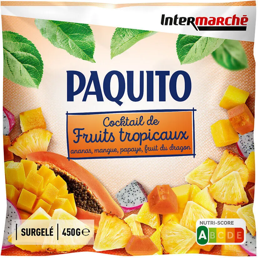 Cocktail de fruits exotiques (mangue, ananas, raisins, papaye)