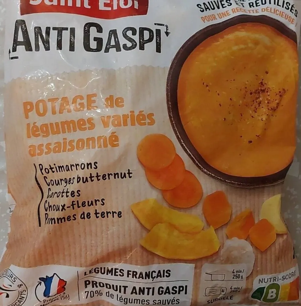 Potage de légumes variés assaisonné