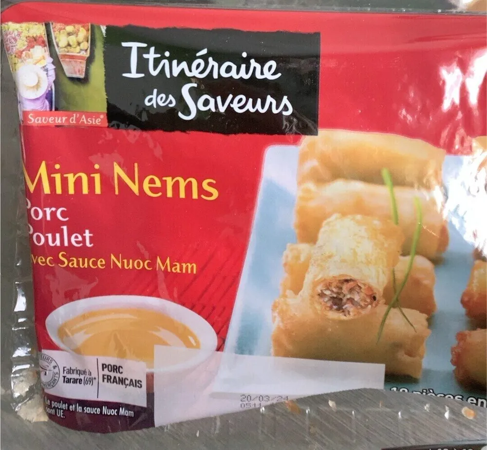 MINIS NEMS PORC POULET Porc : UE Poulet : UE 10 Mini Nems 320g, avec 5 Mini Nems Poulet (vs crabe-crevettes) + 5 Mini Nems Porc. Ancien EAN : 3250391293087 Nouvel EAN 3250393441158. ITM8 : 45476185