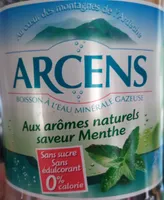 Boisson à l'eau minérale gazeuse aux arômes naturels de menthe