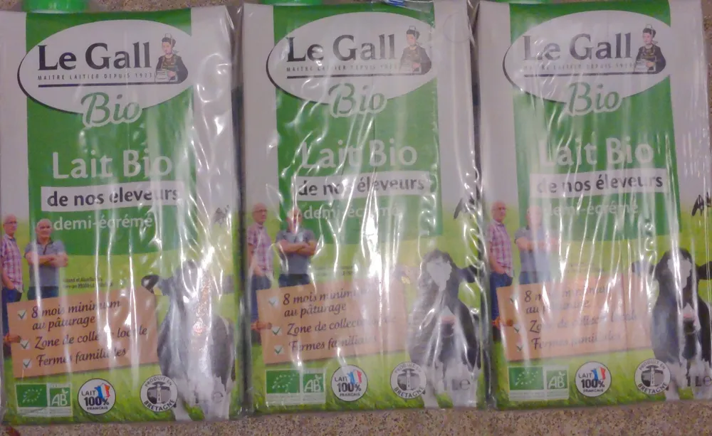 Lait BIO de nos éleveurs demi-écrémé