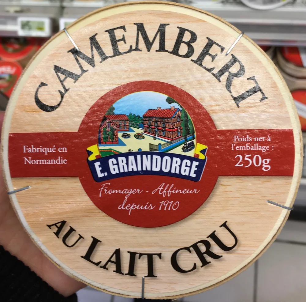 Camembert au lait cru (23% MG)