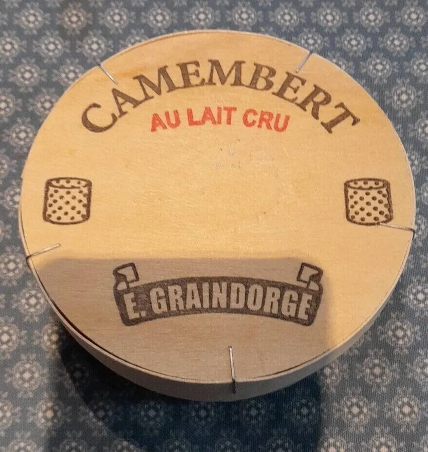CAMEMBERT AU LAIT CRU