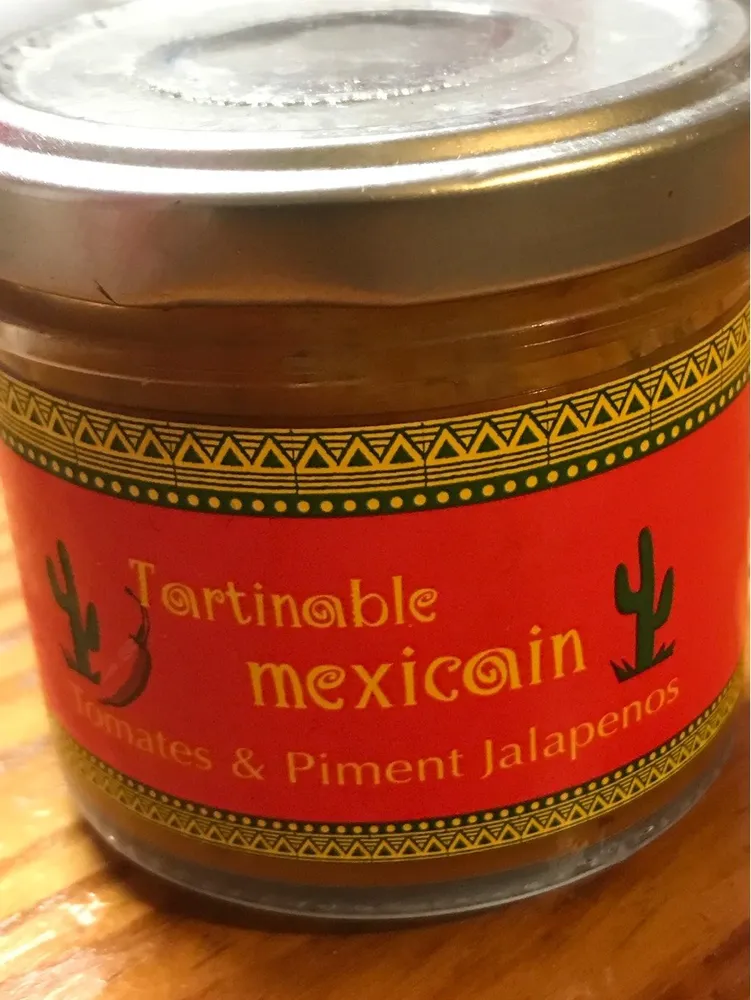 Tomate et piment jalapeños