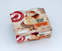 Gâteau de riz sur lit de caramel