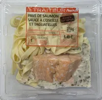 Pavé de saumon sauce a l'oseille et tagliatelles