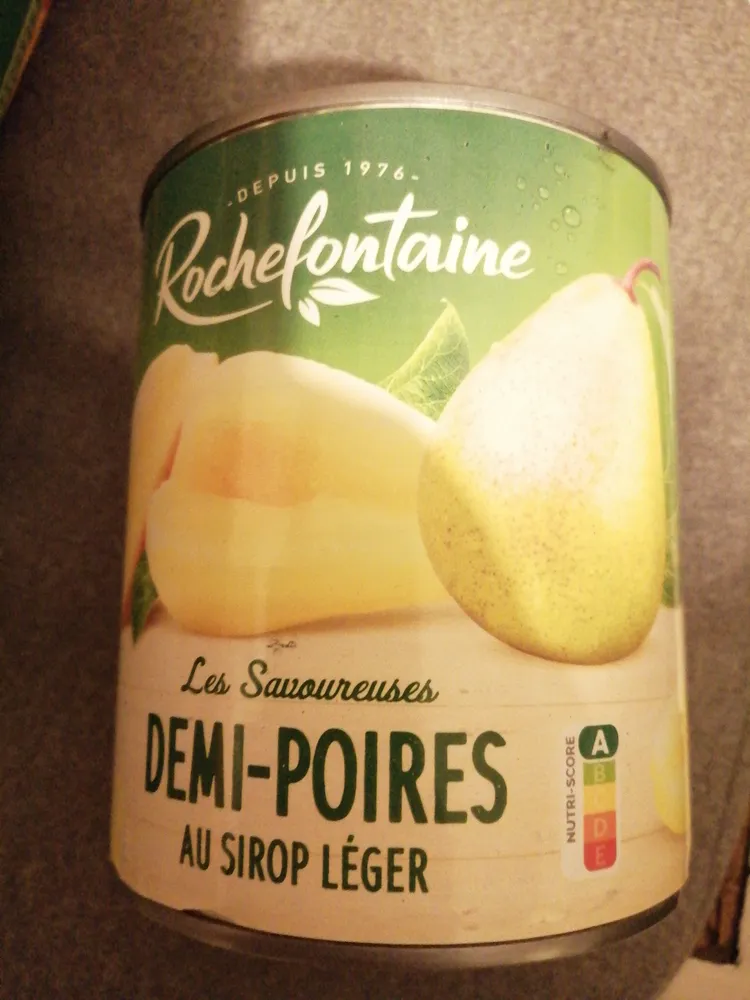 Demi-poires au sirop léger