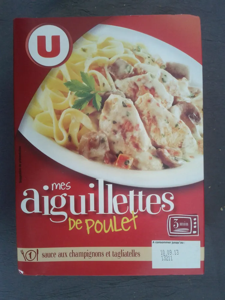 mes aiguillettes de Poulet, sauce aux champignons et tagliatelles