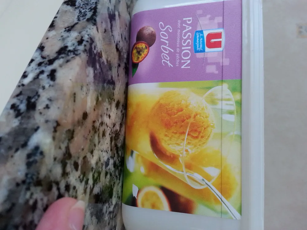 Sorbet passion avec morceaux de pêche