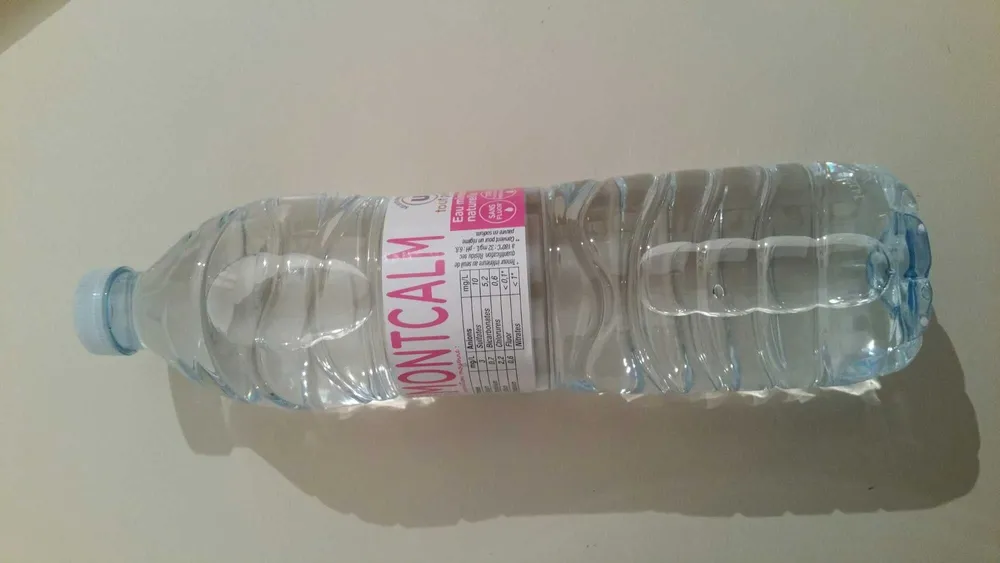 Eau de source Montcalm