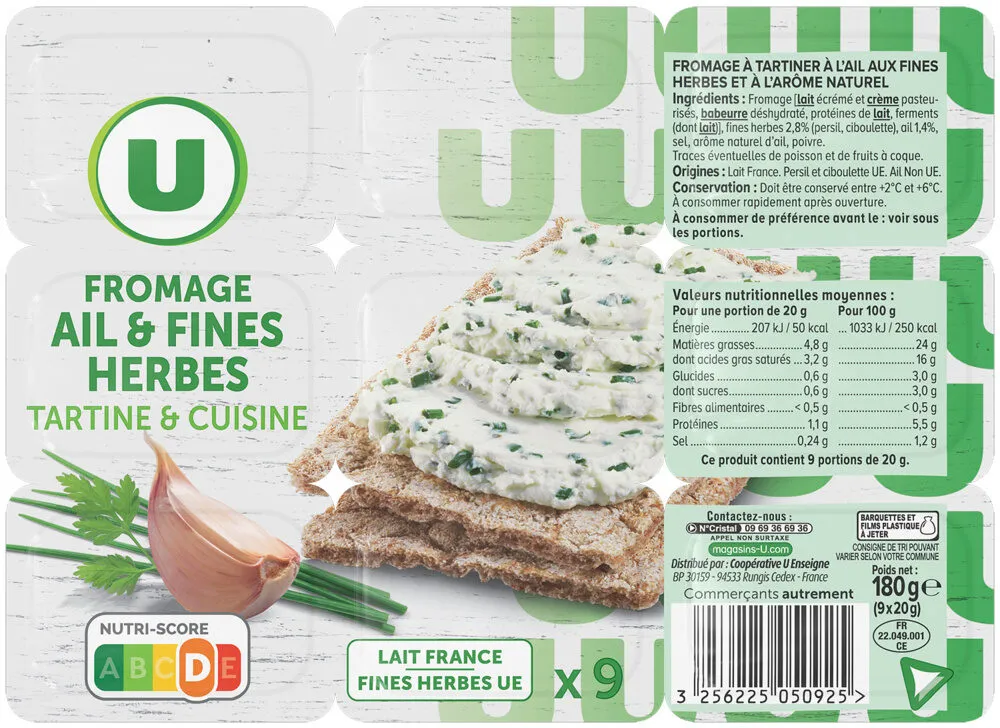 Fromage pasteurisé à tartiner ail et fines herbes 23,5% de MG, 9 portions, 180g