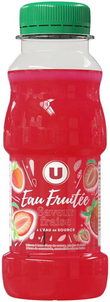 Eau fruitée au jus de fraise