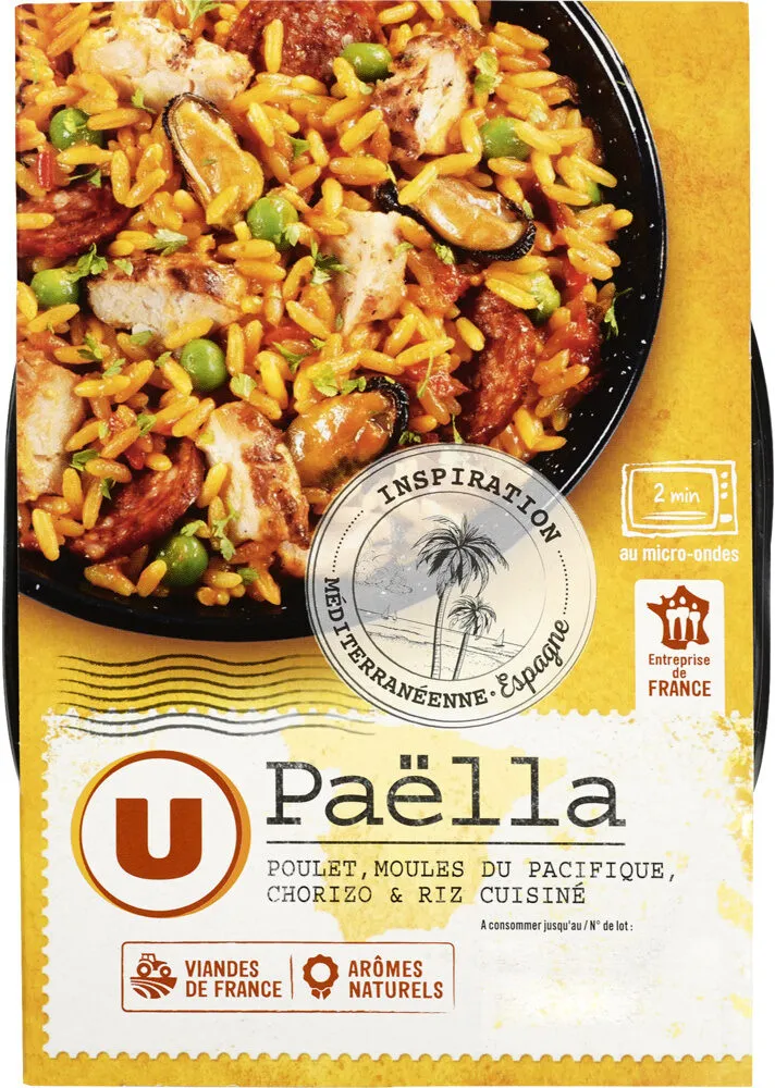 Paëlla au poulet moule du Pacifique chorizo et riz cuisiné