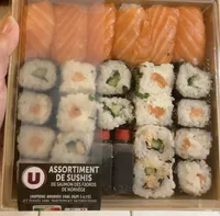 Assortiment sushis saumon fjords Norvège, transformé en France, barquette, 24 pièces