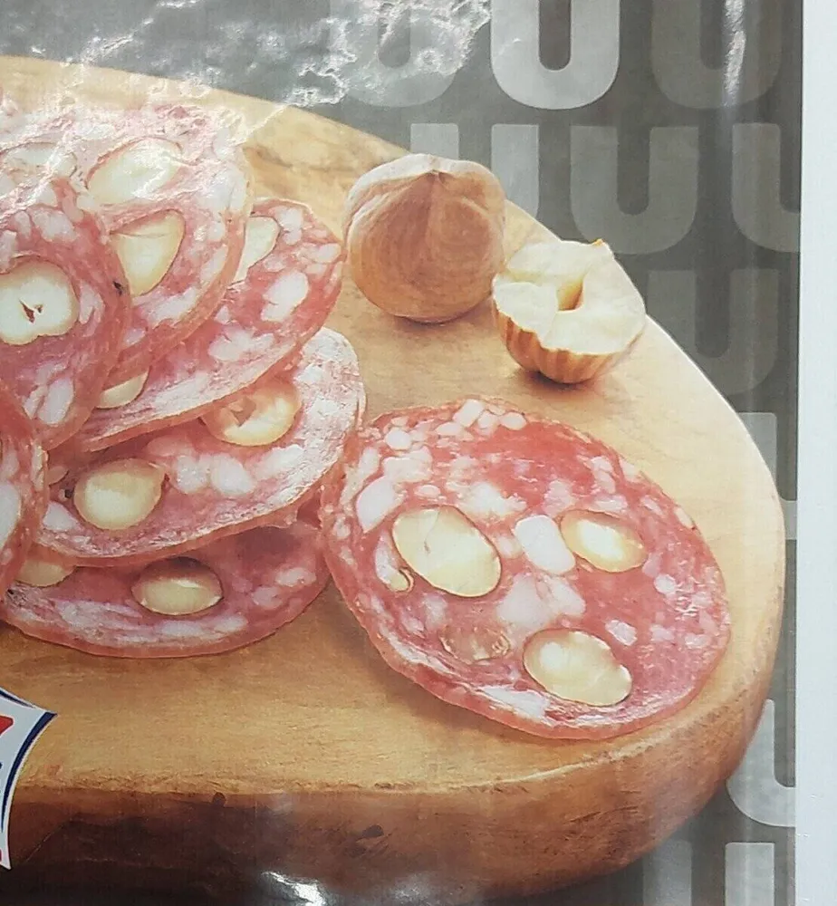 Saucisson sec aux noisettes