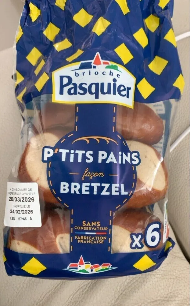Petit pain façon bretzel
