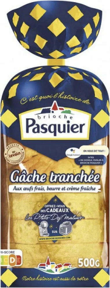 Gâche tranchée aux œufs frais, beurre et crème fraîche