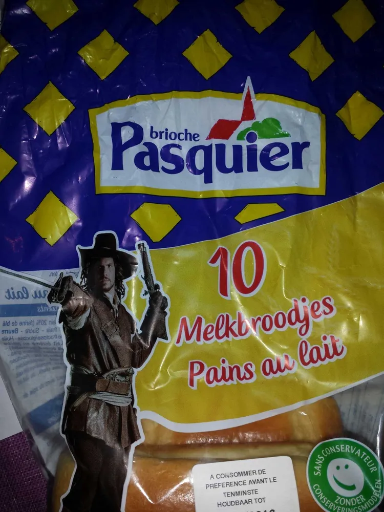 Pains au lait