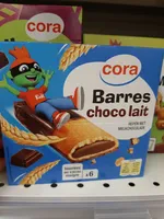 Biscuits fourrés sur chocolat au lait