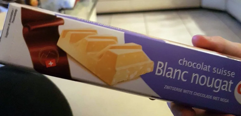 Chocolat Suisse Blanc Nougat