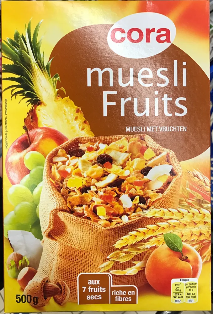 Muesli fruits