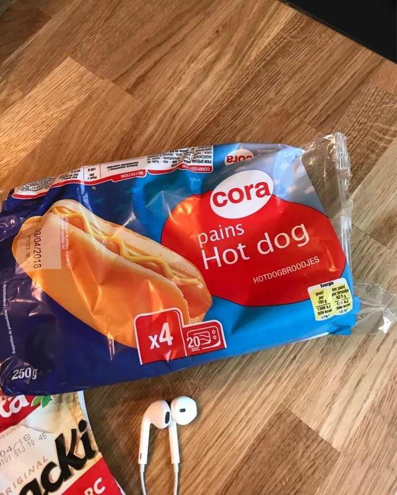Pains Hot dog
