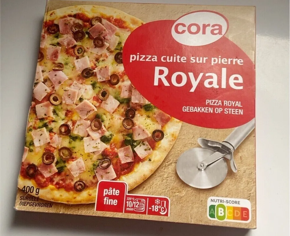 Pizza cuite sur pierre royale