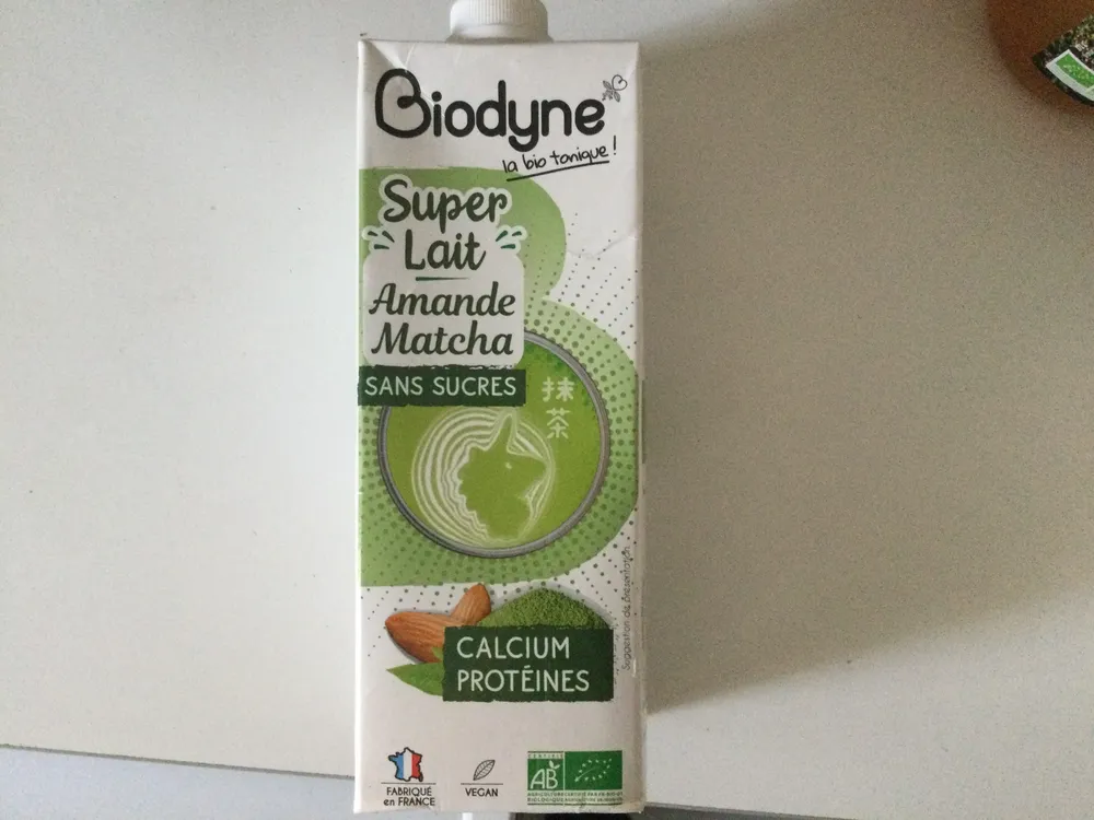 Lait amande matcha
