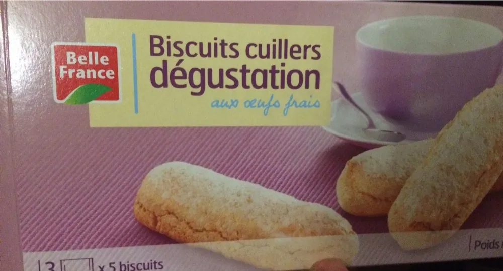 Biscuits cuillers dégustation aux oeufs frais