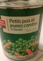 Petits pois et jeunes carottes à l'étuvée très fins