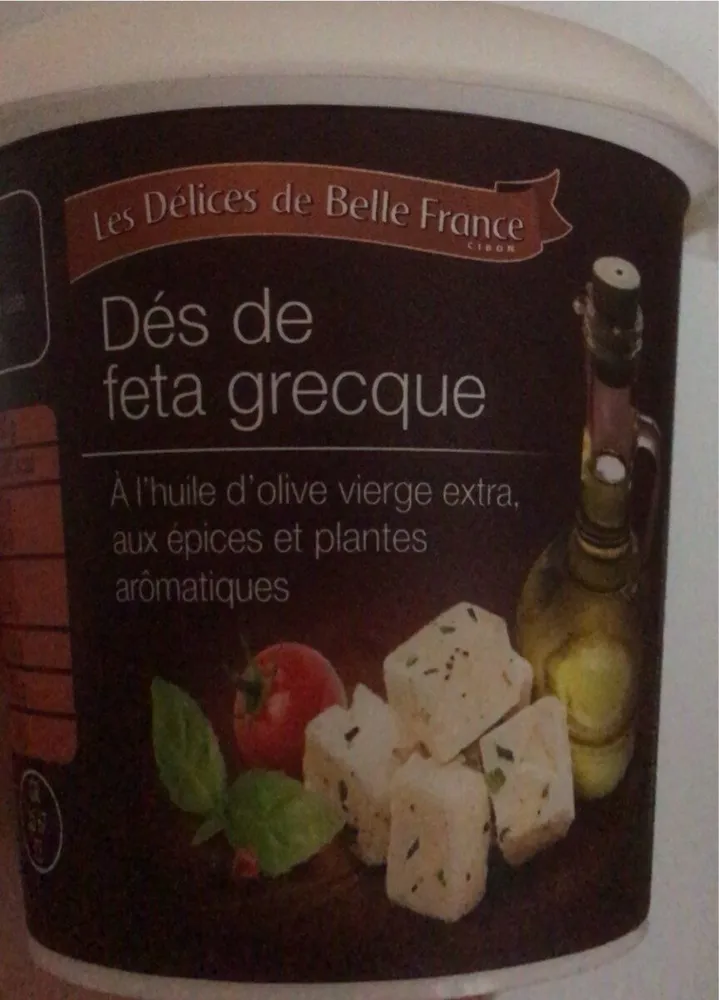 Dés de feta grecque