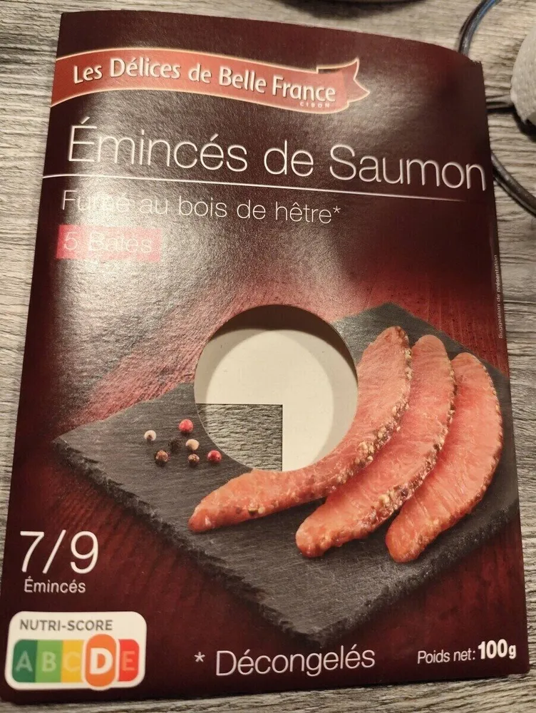 Émincés de saumon fumé au bois de hêtre
