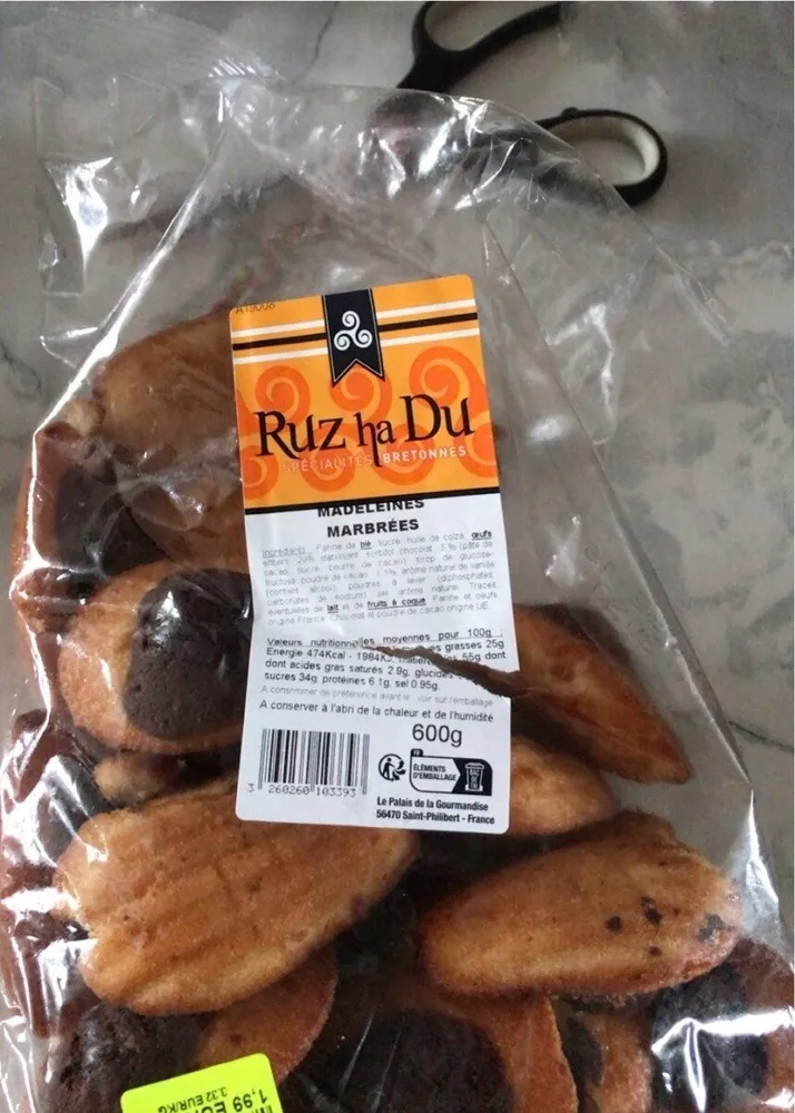 Madeleines marbrees