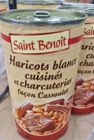 Haricots blanc cuisinés et charcuteries
