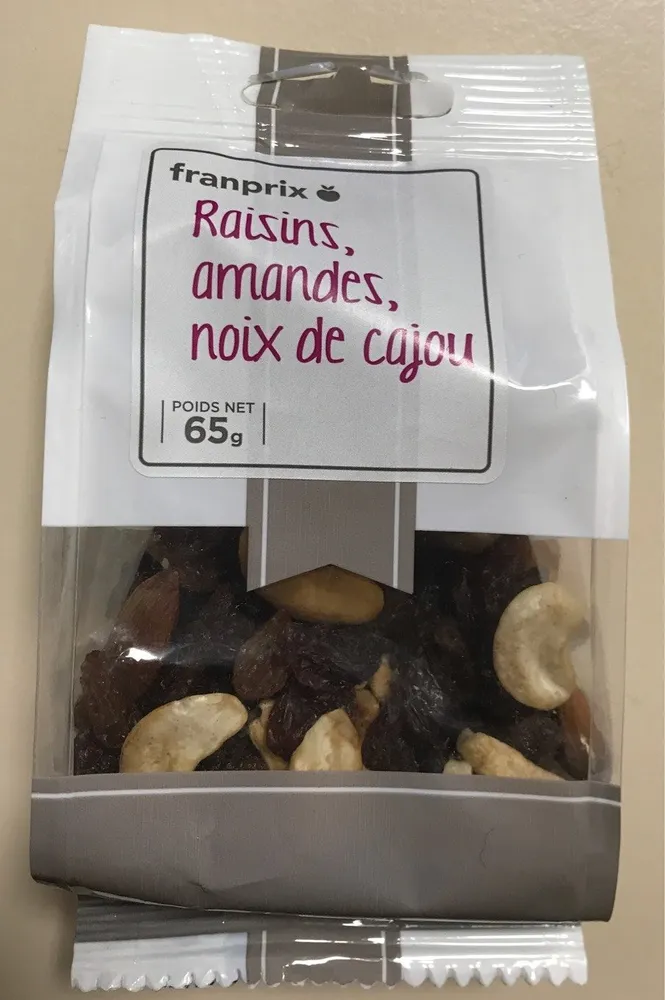 Raisins noix amande noix de cajou