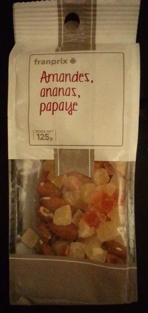 Mélange amandes ananas papaye