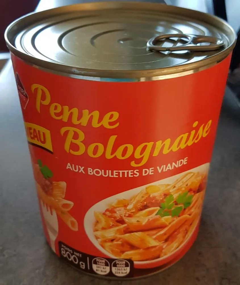Penne bolognaise aux boulettes de viande